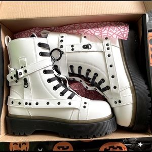 Strangecvlt Disorder Bondage Boots